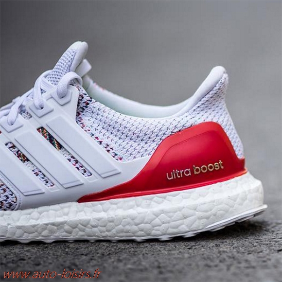 ultra boost rouge et blanche