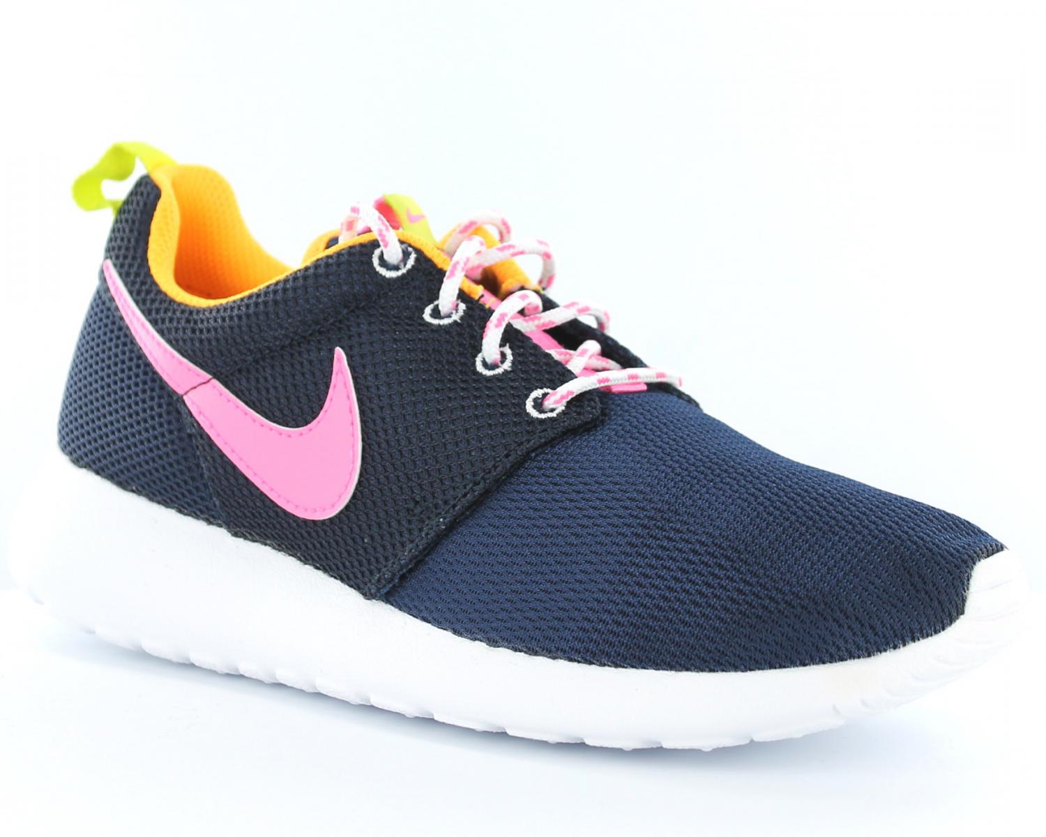 roshe run bleu marine et rose